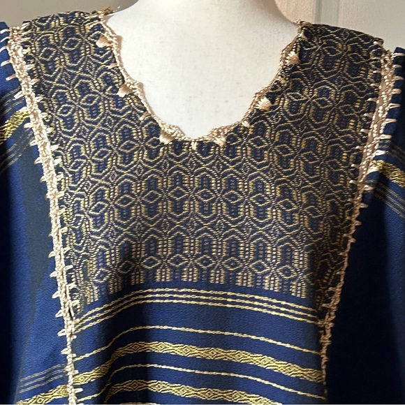 Hand Woven Mexican Huipil Dress. Oaxaca Huipil, handmade Boho, Vintage. - Picture 4 of 10